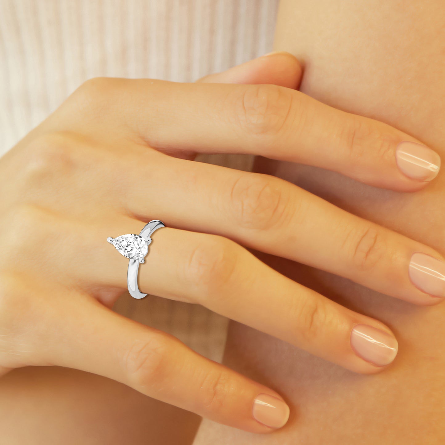 2.00 ct - Pear - Solitaire Ring
